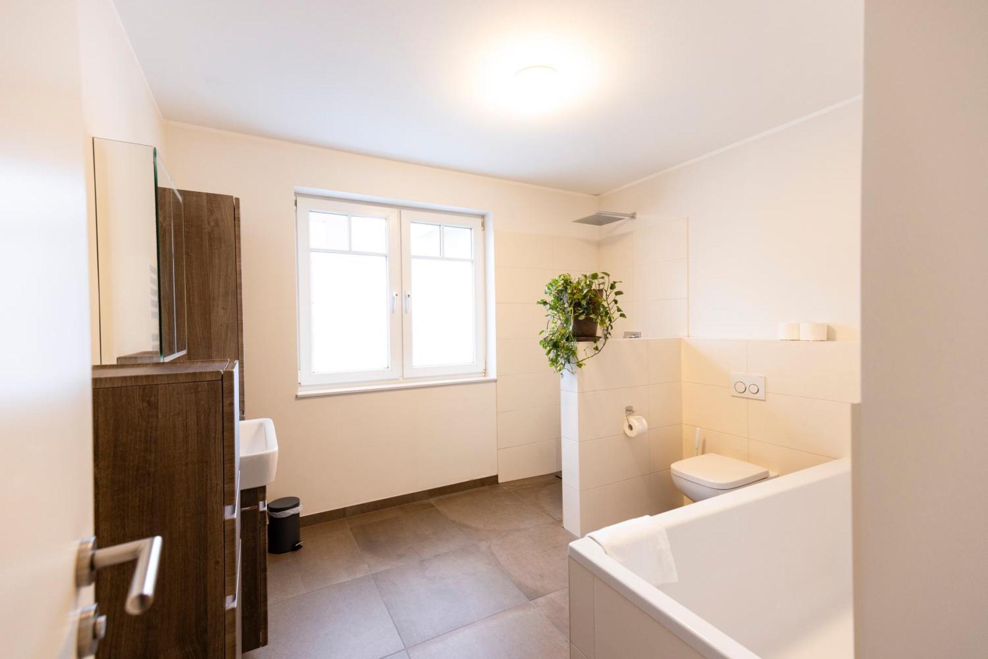 Smartfewo - Home - Zentral - Terrasse - Parkplatz Oldenburg Exterior photo